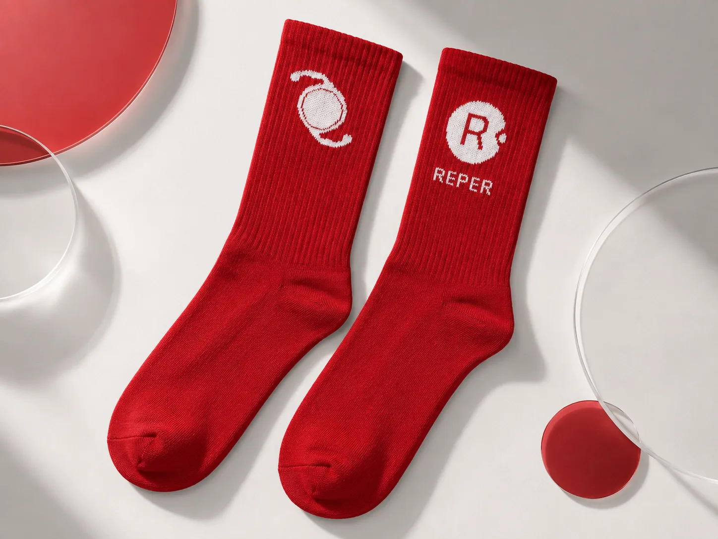 Красные корпоративные носки с белым логотипом REPER