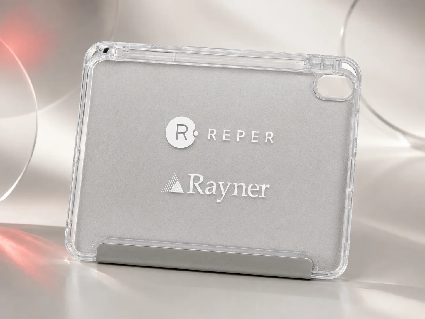 Прозрачный защитный кейс с UV DTF-нанесением логотипов REPER и Rayner